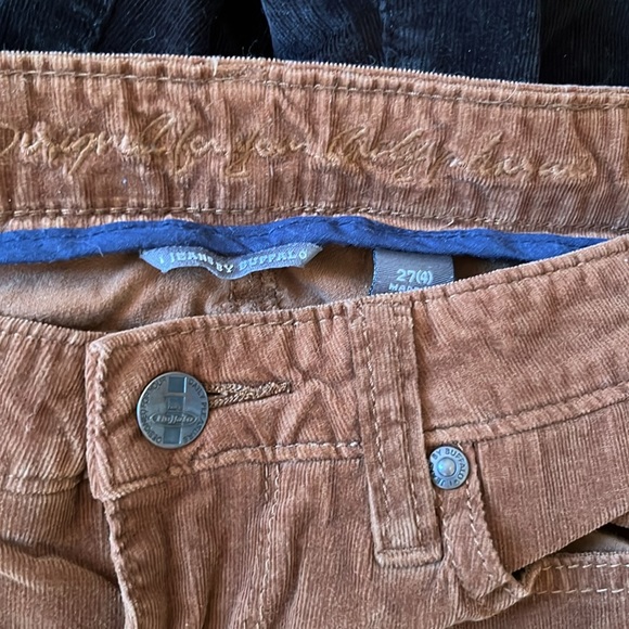 4 Pairs of Corduroy Pants Calvin Klein, and Buffalo sizes 4 & 26/27 - Picture 5 of 9